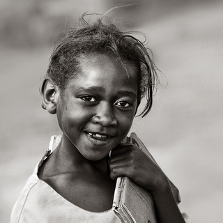 Queen Elizabeth - Katwe - Young girl